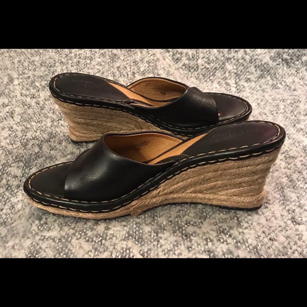 BORN  Platform Sandals - Picture 2 of 4